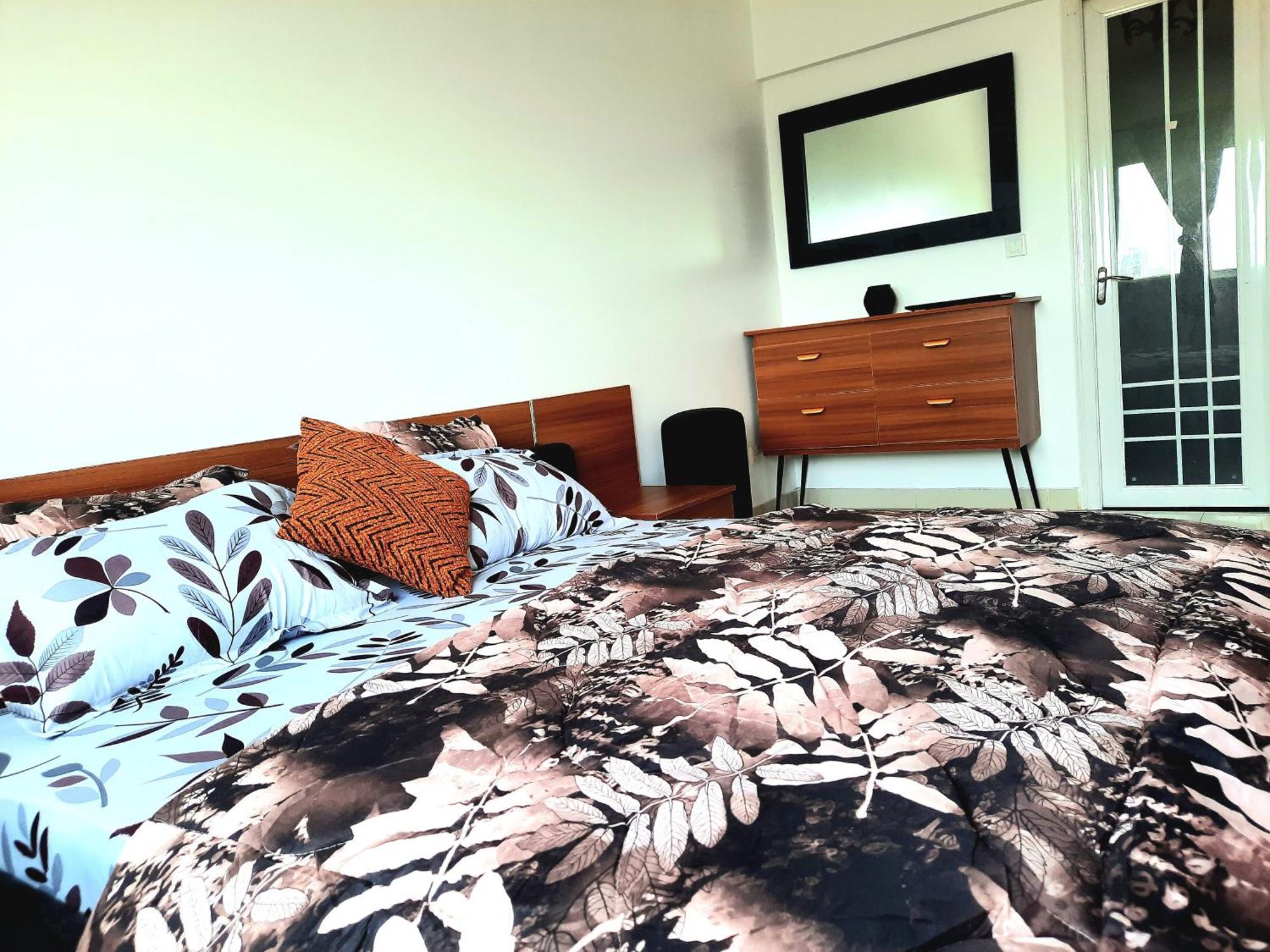 Chambres Meublees Avenue Cheikh Anta Diop Dakar Exterior foto